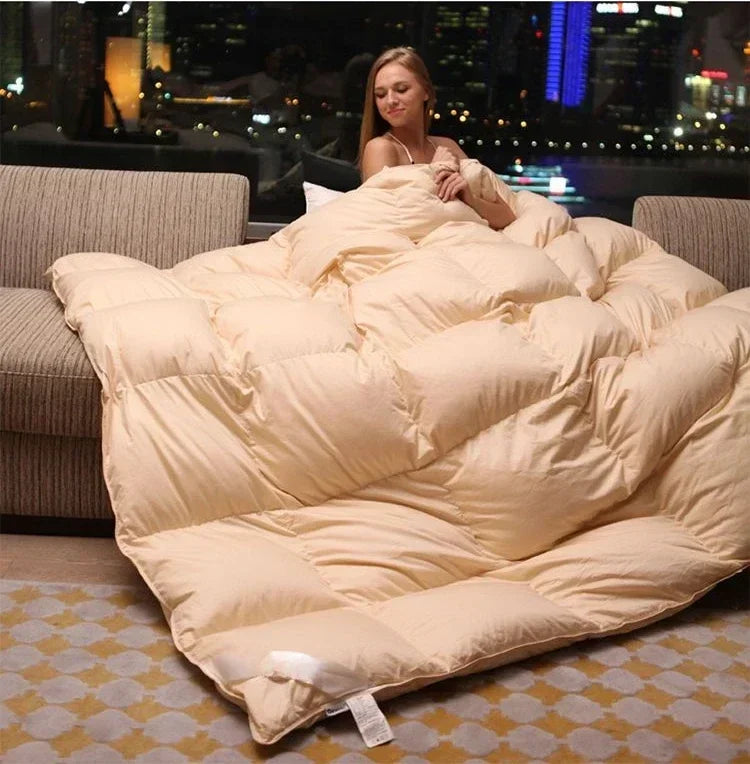 Fluffy Light Down Quilt Hotel White Goose Down Blanket for One or Two People Four Seasons Universal Thick Winter Quilts Core
